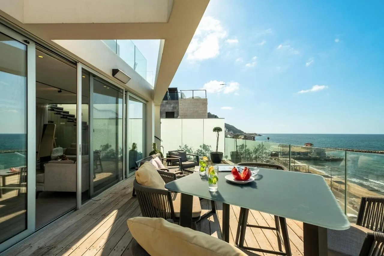 חיפה Penthouse 3Br + Roof Top + Parking - On The Beach ישראל